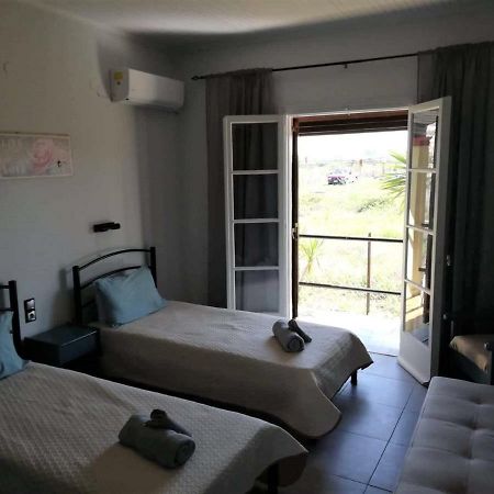 Issos Apartments Агиос-Георгиос Экстерьер фото