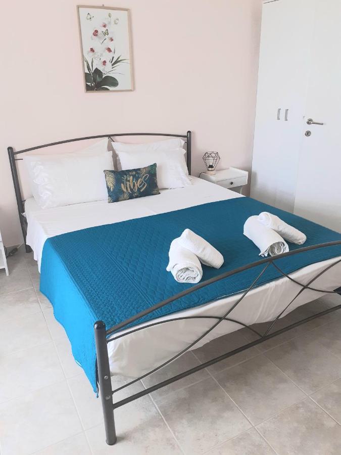 Issos Apartments Агиос-Георгиос Экстерьер фото