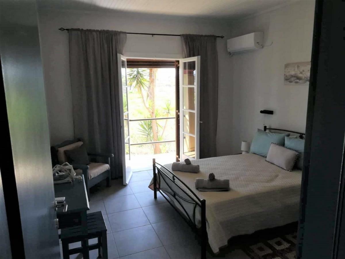 Issos Apartments Агиос-Георгиос Экстерьер фото